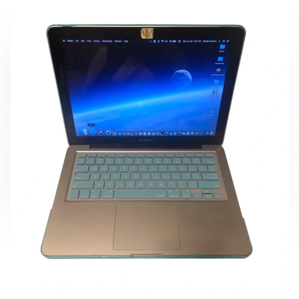 🍎 💻 Apple MacBook Pro with macOS Sierra - Silver